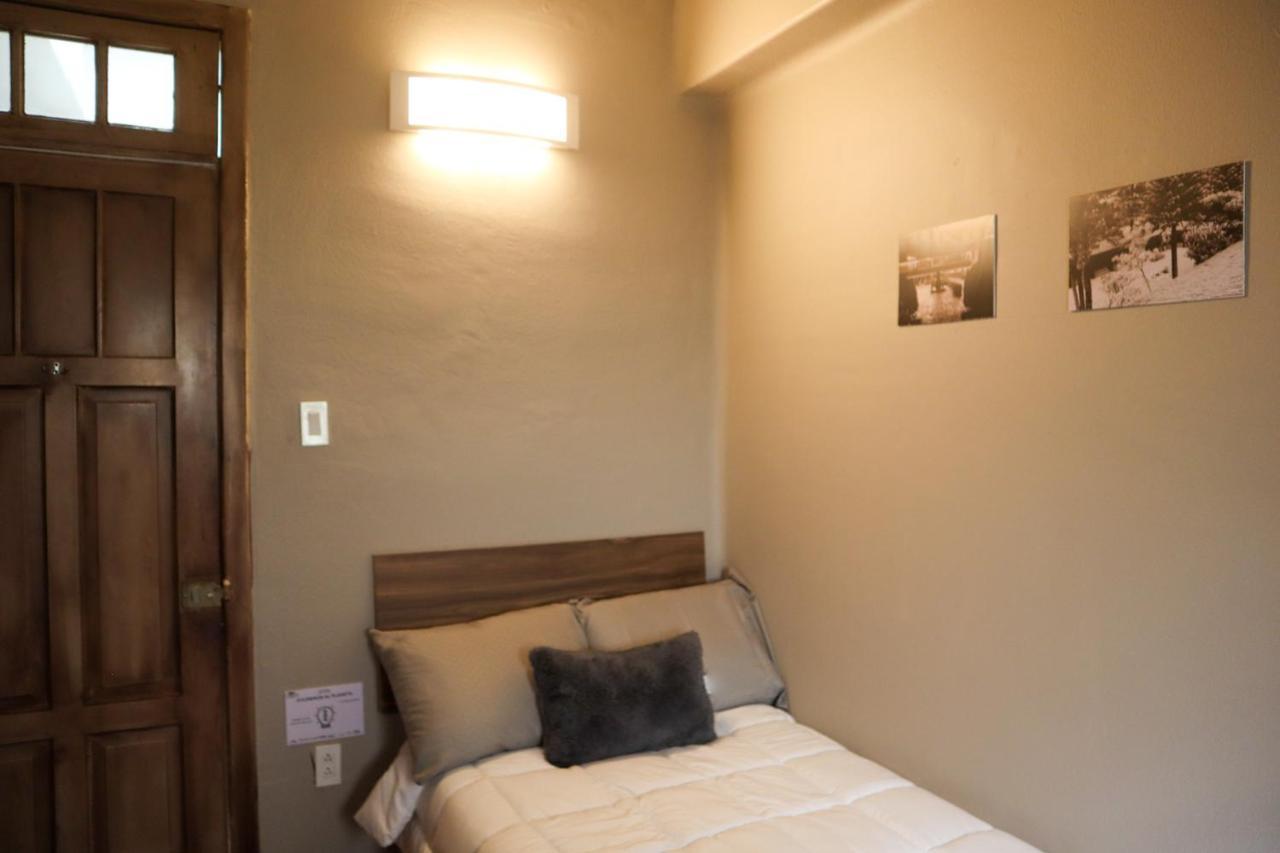 Frontera 49 Roma Norte Hostal Kota Meksiko Bagian luar foto