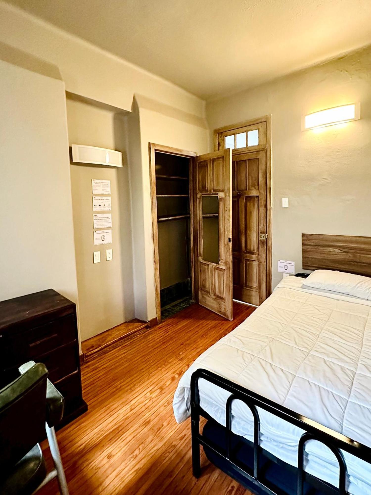 Frontera 49 Roma Norte Hostal Kota Meksiko Bagian luar foto
